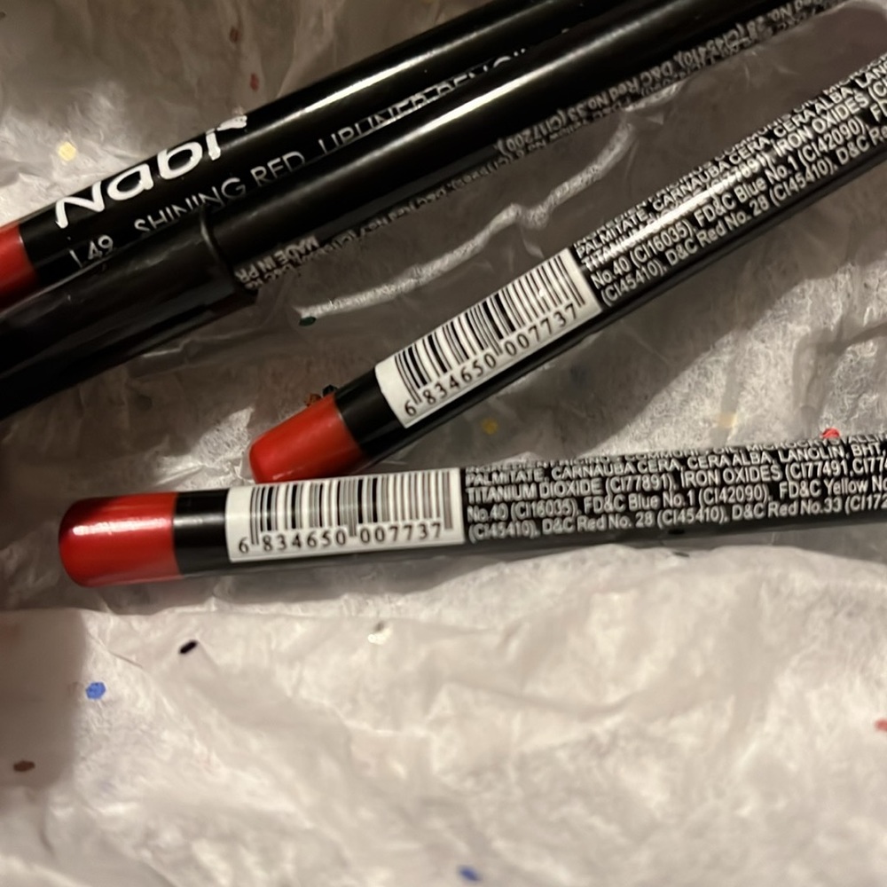 Lip liner red - Picture 2 of 2